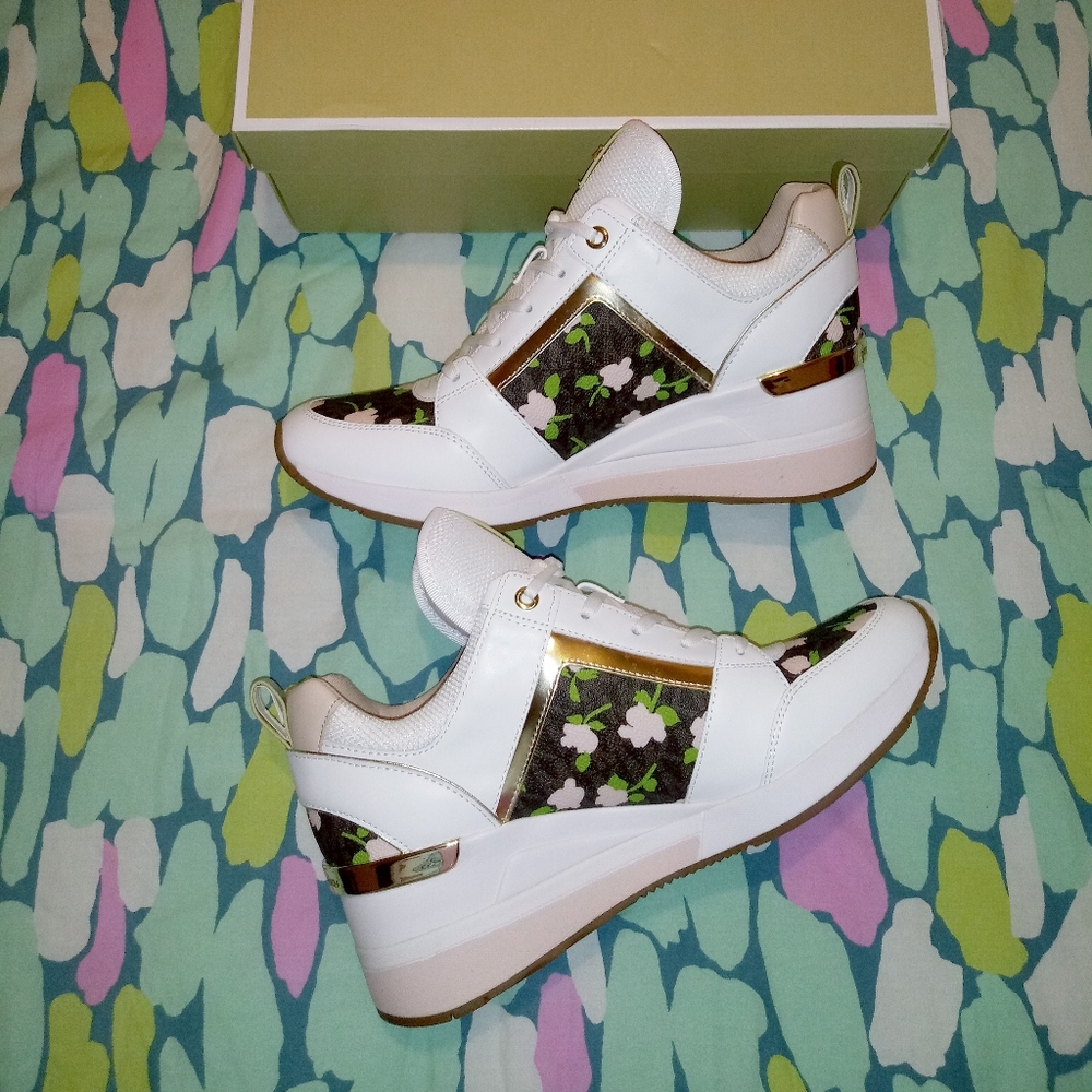 Michael Kors Georgie Trainer Sneakers - Picture 4 of 16